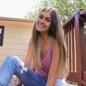 Meet your Posher, Lexi